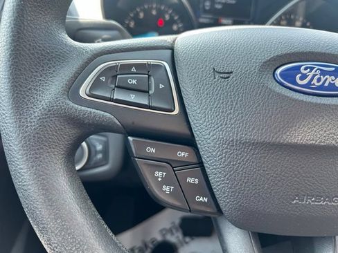 Certified 2018 Ford Escape SE w/ SE Sync 3 Package AWD/4WD image 9