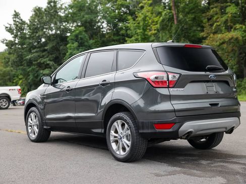 Used 2017 Ford Escape SE AWD/4WD image 7