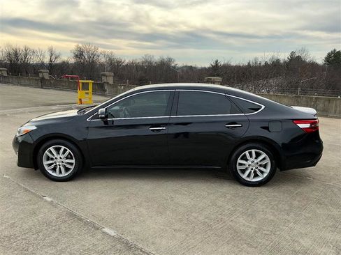 Used 2015 Toyota Avalon XLE Touring Sport Edition image 3