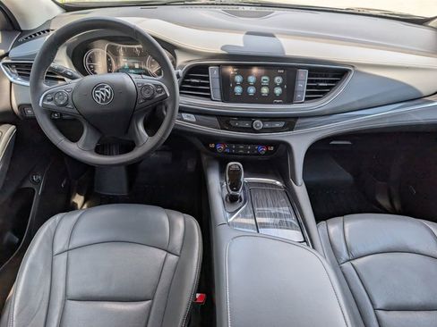 Used 2018 Buick Enclave Premium FWD image 10