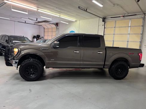 Used 2016 Ford F150 XLT w/ Equipment Group 302A Luxury AWD/4WD image 7