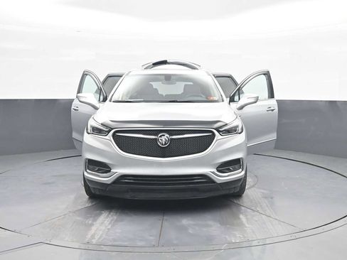 Used 2021 Buick Enclave Essence w/ Sport Touring Edition image 3