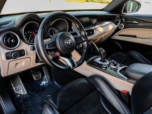 Used 2020 Alfa Romeo Stelvio Quadrifoglio w/ Nero Edizone Quadrifoglio image 3