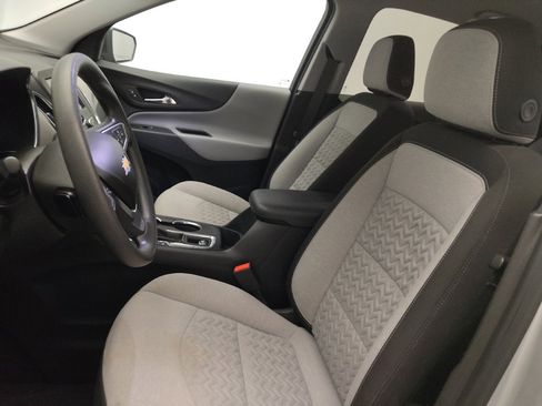 Used 2022 Chevrolet Equinox LT w/ LPO, Floor Liner Package image 17