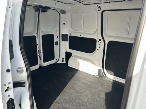 Used 2021 Nissan NV200 S FWD image 16