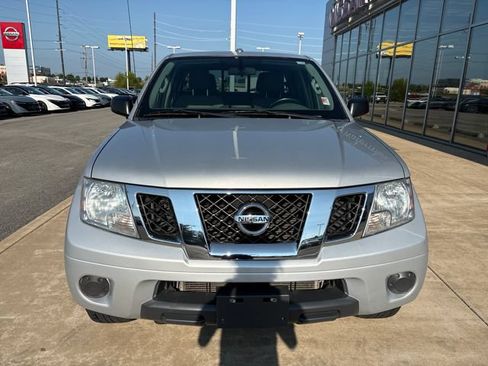 Used 2016 Nissan Frontier SV AWD/4WD image 8