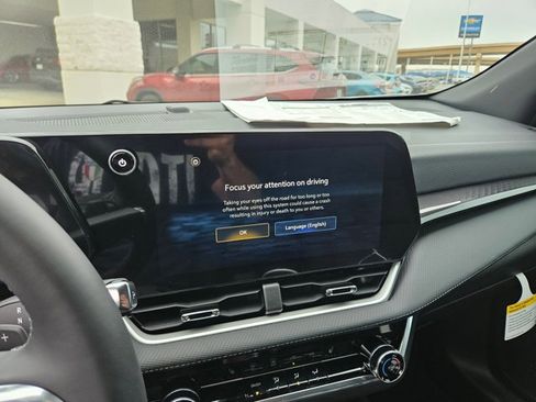 New 2026 Chevrolet Equinox LT w/ Safety and Technology Package FWD image 13