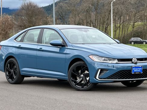 New 2026 Volkswagen Jetta SE image 1