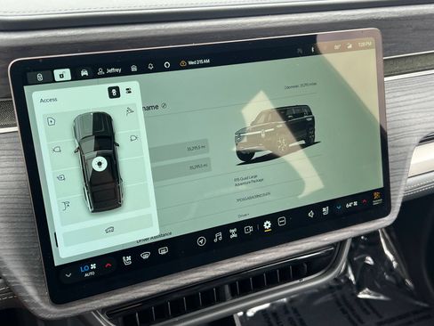 Used 2024 Rivian R1S Adventure AWD/4WD image 31