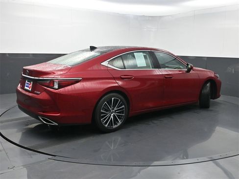 Used 2024 Lexus ES 350 w/ Premium Package image 26