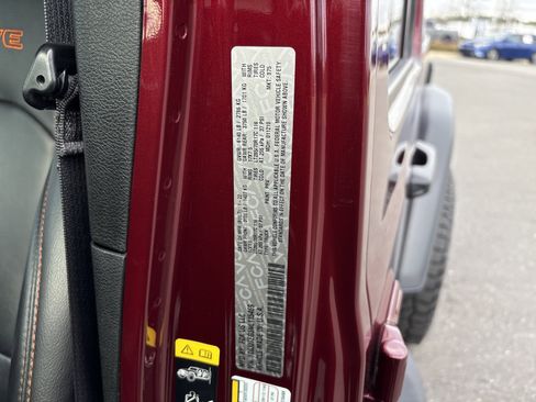 Certified 2022 Jeep Gladiator Mojave w/ LED Lighting Group image 37