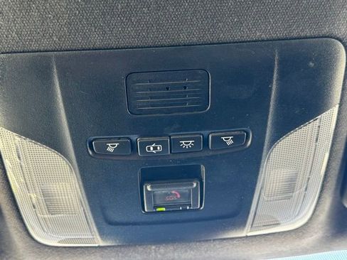 Used 2022 Toyota Corolla XSE FWD image 24