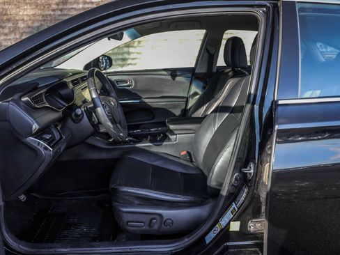 Used 2016 Toyota Avalon XLE image 24