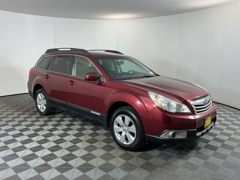 Used 2012 Subaru Outback 2.5i Premium w/ All-Weather Pkg AWD/4WD image 3
