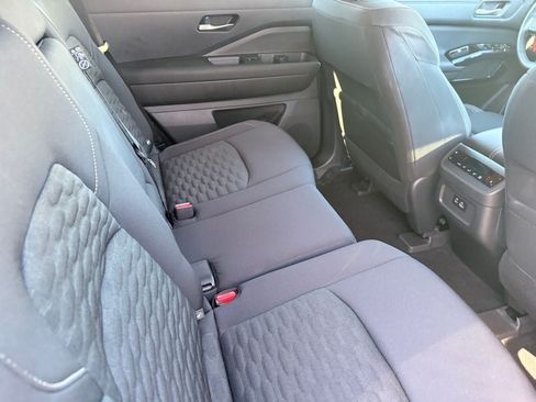 Certified 2022 Nissan Pathfinder SV AWD/4WD image 14