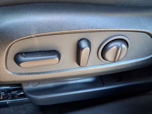 Used 2021 Chevrolet TrailBlazer LT image 27