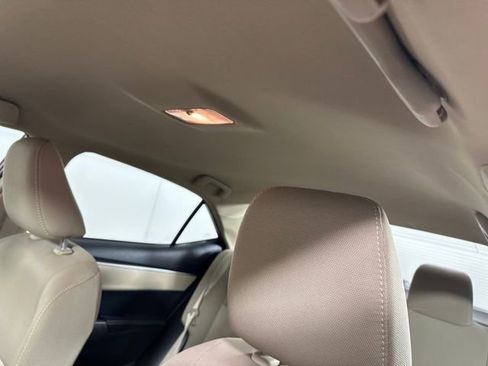 Used 2014 Toyota Corolla L image 12