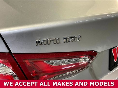 Used 2021 Chevrolet Malibu LT FWD image 21