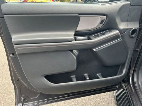 Used 2025 Ford Expedition Max Active AWD/4WD image 17