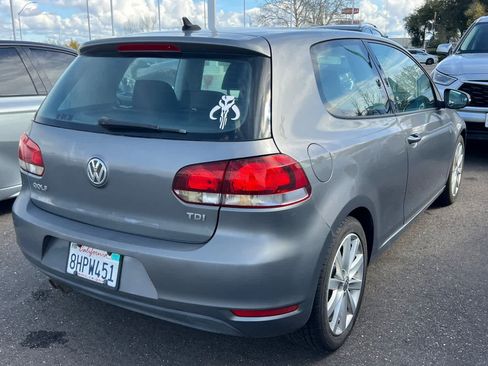 Used 2011 Volkswagen Golf TDI image 2