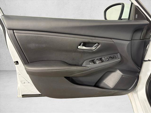 Used 2025 Nissan Sentra SV FWD image 10