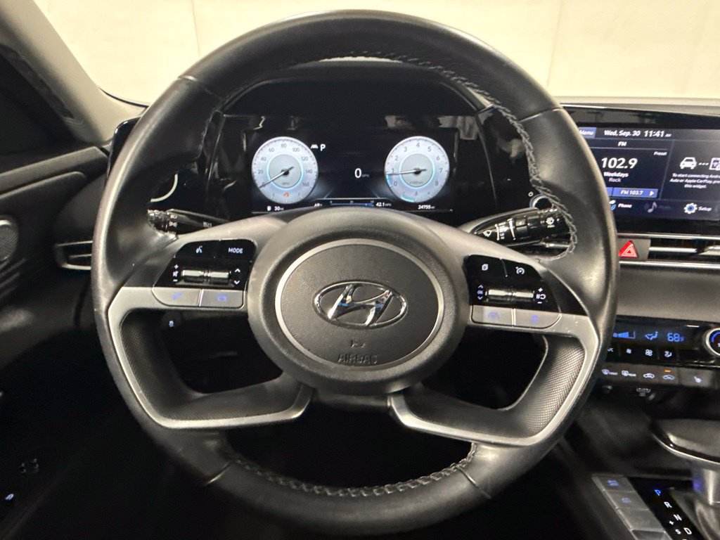 Used 2022 Hyundai Elantra SEL w/ Convenience Package FWD image 20