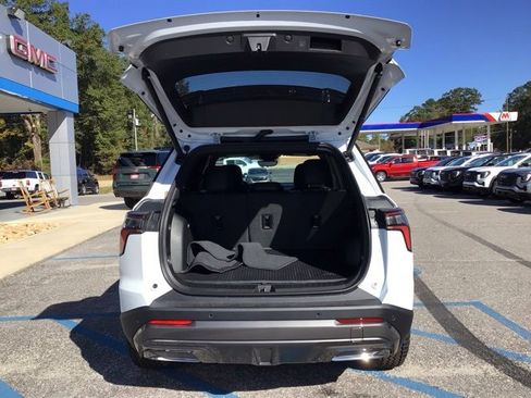 New 2026 Chevrolet Equinox ACTIV w/ Convenience Package III image 6