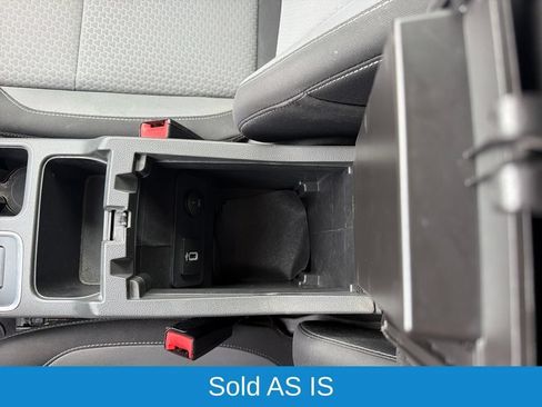 Used 2017 Ford Escape SE w/ Equipment Group 201A FWD image 24