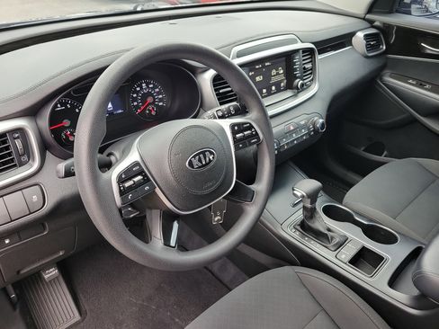 Used 2020 Kia Sorento L image 22