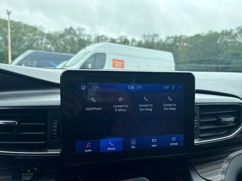 Used 2020 Ford Explorer Limited AWD/4WD image 19