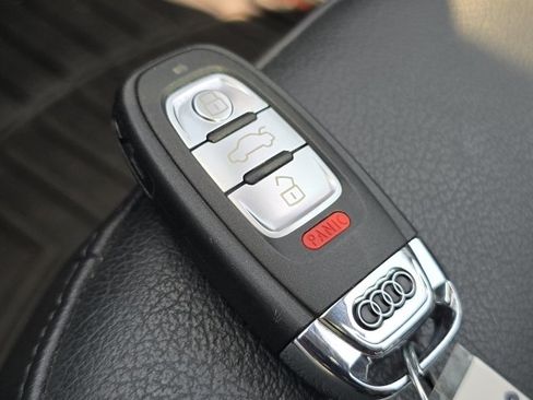 Used 2013 Audi A4 Premium w/ Convenience Pkg AWD/4WD image 21