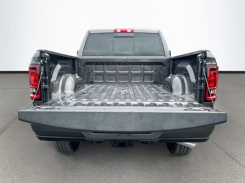 New 2026 RAM 2500 Tradesman AWD/4WD image 24