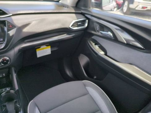 Used 2023 Chevrolet TrailBlazer LT w/ Convenience Package FWD image 19
