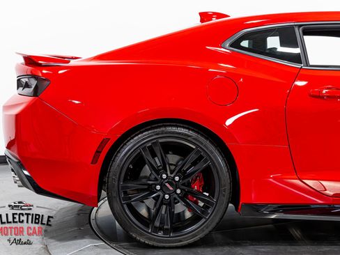 Used 2016 Chevrolet Camaro SS RWD image 41
