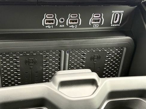 New 2026 RAM 3500 Limited AWD/4WD image 24
