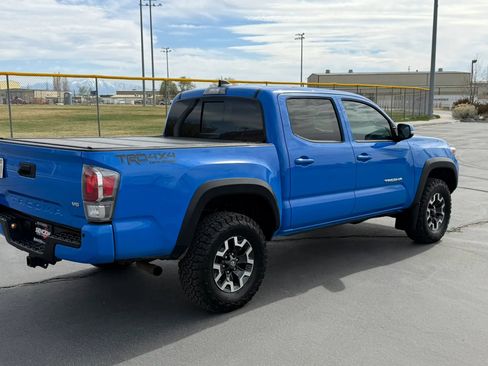 Used 2020 Toyota Tacoma TRD Off-Road w/ TRD Premium Off Road Package image 12