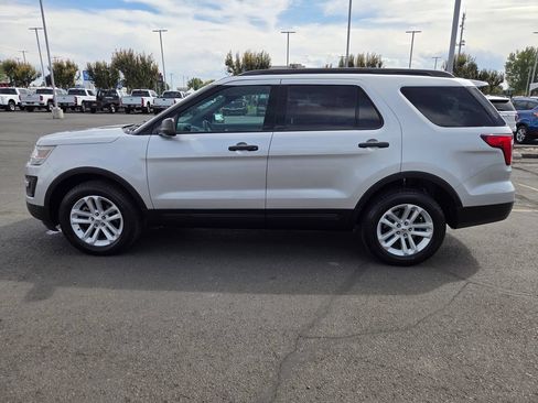Used 2017 Ford Explorer 4WD image 6
