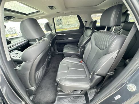 Used 2024 Hyundai Palisade Limited AWD/4WD image 25