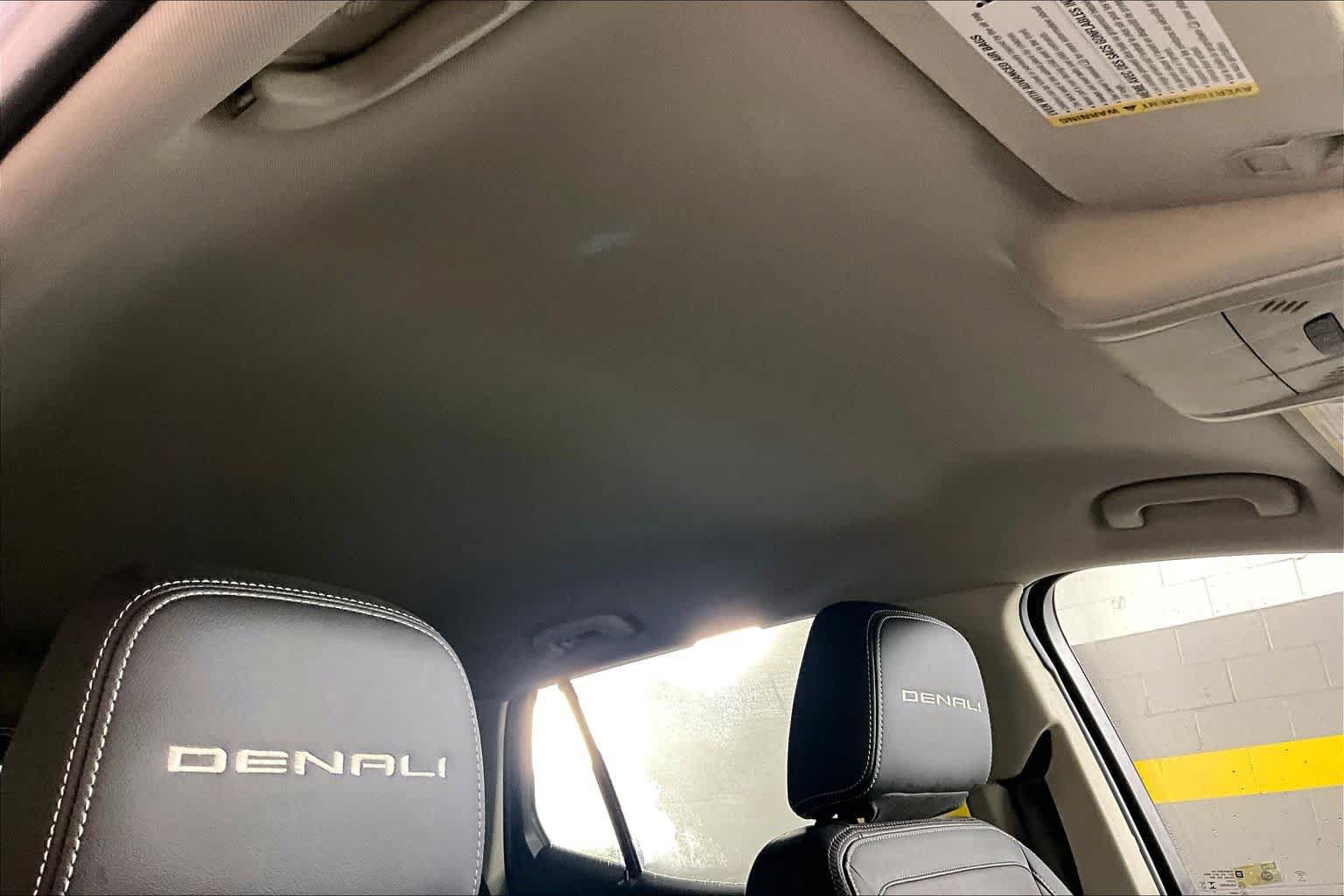 Used 2024 GMC Terrain Denali AWD/4WD image 13