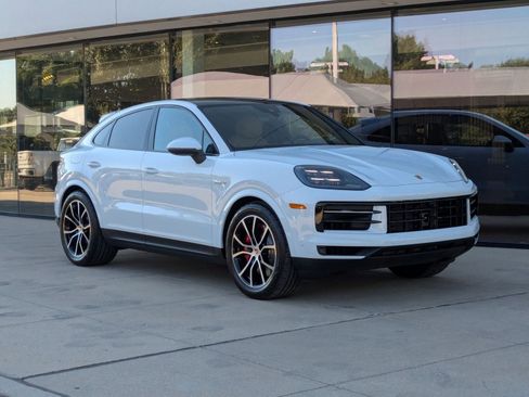 New 2026 Porsche Cayenne S image 7