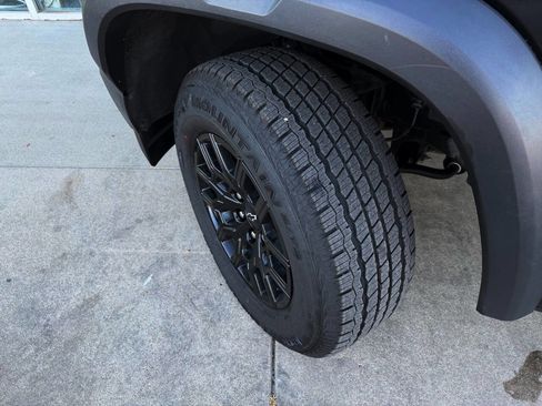 Used 2024 Chevrolet Colorado Trail Boss w/ Advanced Trailering Package image 38