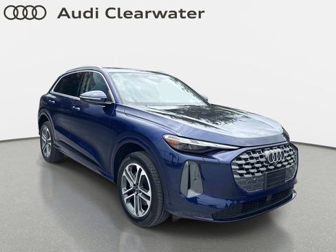 Certified 2025 Audi Q5 Premium w/ Convenience Package AWD/4WD image 6
