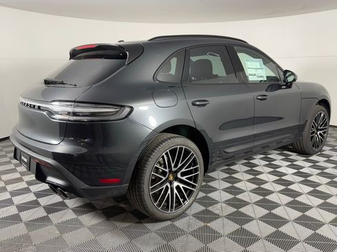 New 2026 Porsche Macan image 7
