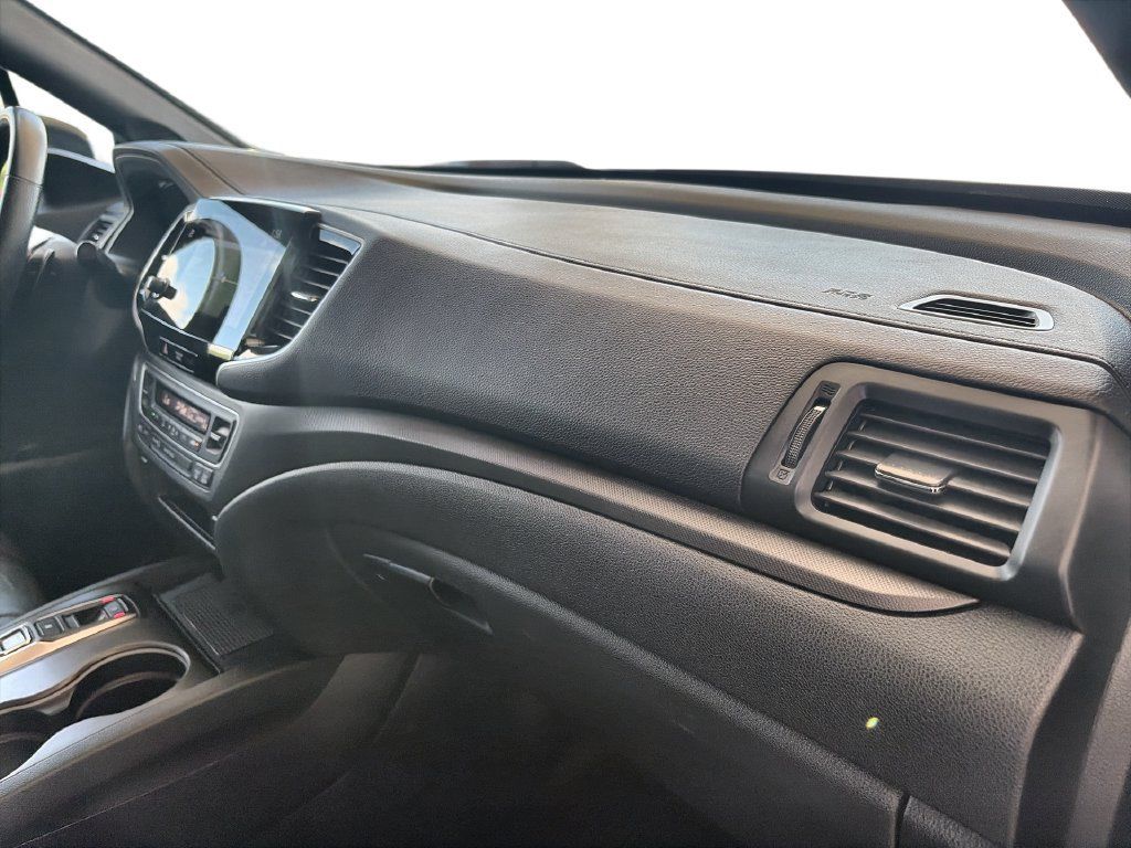 Used 2022 Honda Passport TrailSport image 30
