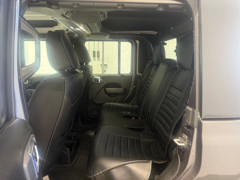 Used 2021 Jeep Gladiator Sport AWD/4WD image 16