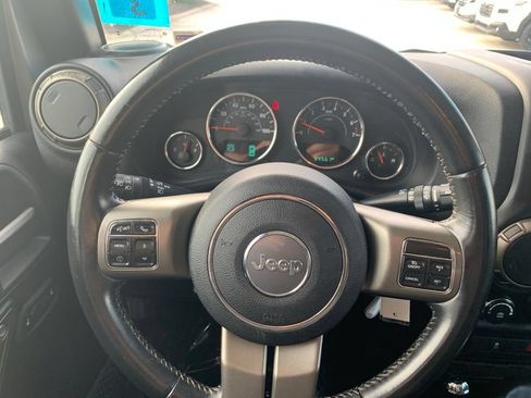 Used 2018 Jeep Wrangler Unlimited Sport AWD/4WD image 6