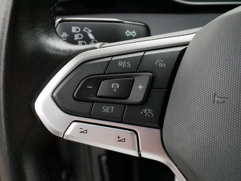 Used 2025 Volkswagen Jetta Sport FWD image 25