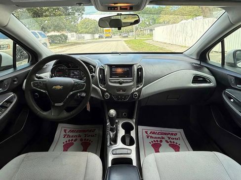 Used 2019 Chevrolet Cruze LS w/ LS Fleet Convenience Package image 11