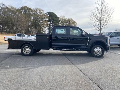 New 2026 Ford F550 4x4 Crew Cab Super Duty image 2