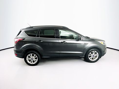 Used 2018 Ford Escape SE FWD image 10